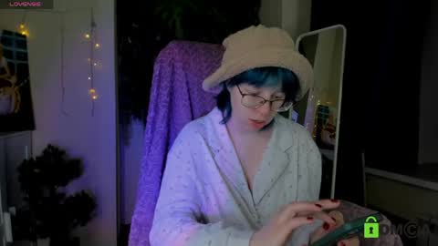 Melissa online show from May 6, 10:04 pm