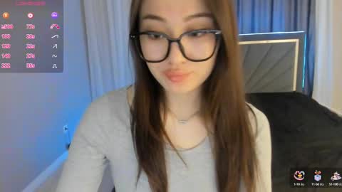 Snapshot of melissa_yamazaki chatting on March 6, 12:09 pm Lisaa online show from March 6, 12:09 pm
