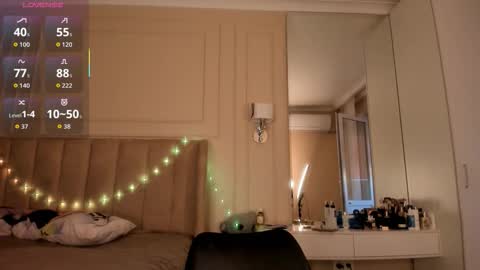 Lisaa online show from November 25, 4:56 am