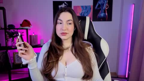 Melissa online show from January 10, 3:30 am