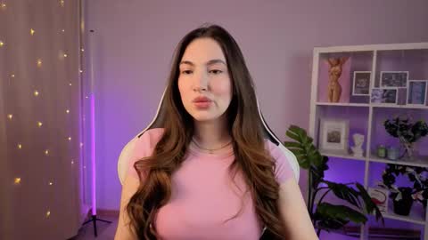 Snapshot of melissacharm_ chatting on February 21, 4:24 am Melissa online show from February 21, 4:24 am