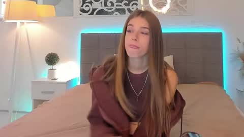 MelissaCrayzy online show from April 10, 7:35 am