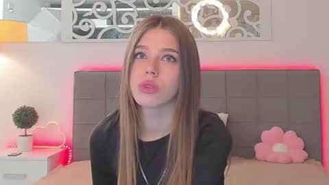 MelissaCrayzy online show from April 26, 5:49 am