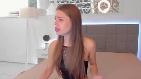 MelissaCrayzy online show from May 4, 5:14 am