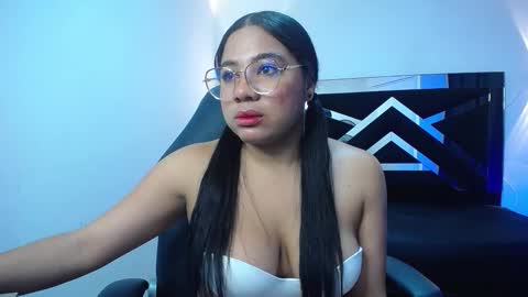 Snapshot of melissahex chatting on October 12, 12:48 pm Melissa online show from October 12, 12:48 pm