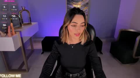 Snapshot of melissamoore_ chatting on October 24, 3:03 am Call me Meli online show from October 24, 3:03 am