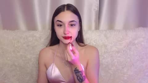 Snapshot of melissapristine chatting on October 23, 8:02 am Mel online show from October 23, 8:02 am