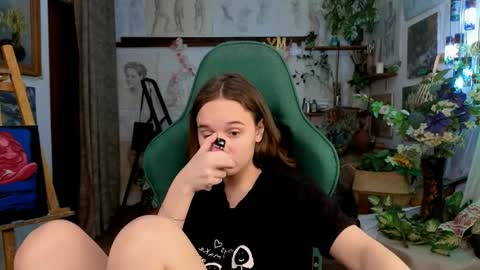 melissaravel online show from May 15, 5:31 pm