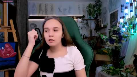 melissaravel online show from May 21, 4:58 pm