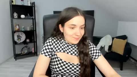 Snapshot of melissawiliam chatting on October 20, 11:21 am melissawiliam online show from October 20, 11:21 am