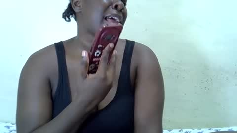 mellanine_ebony online show from May 3, 7:09 pm