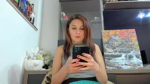 MellyMell  online show from March 10, 8:03 pm