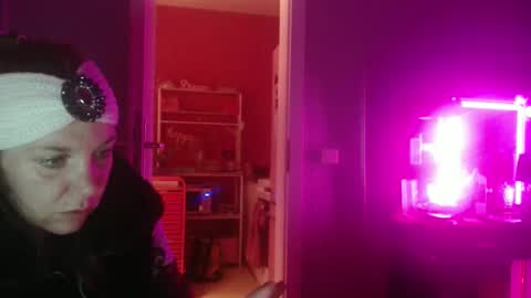 Melli online show from February 2, 7:12 pm