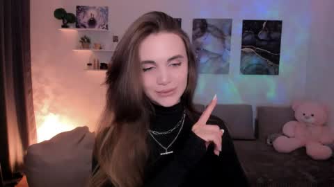 Tessa online show from May 3, 9:43 pm