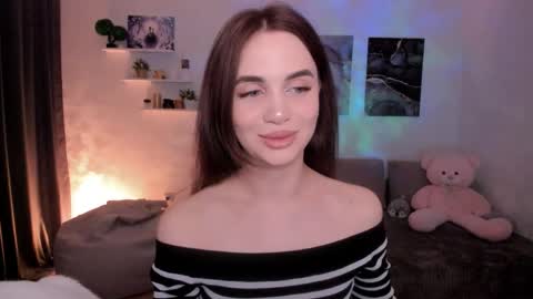 Tessa online show from May 27, 3:25 am