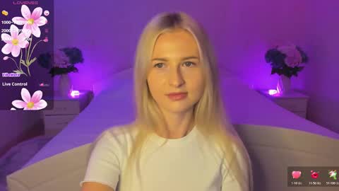 Mellina online show from October 20, 7:03 pm