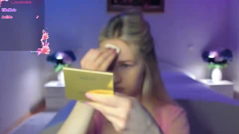 Mellina online show from February 25, 9:13 pm