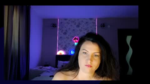 Snapshot of mellisaangel chatting on June 25, 7:24 am MellisaAngel online show from June 25, 7:24 am