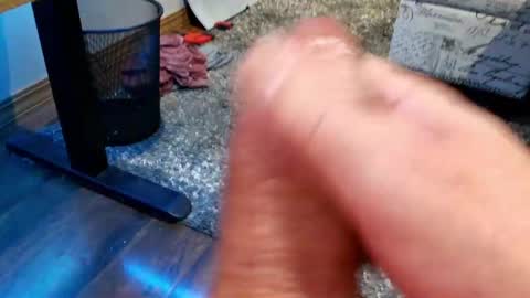 mellomike online show from May 11, 4:59 pm