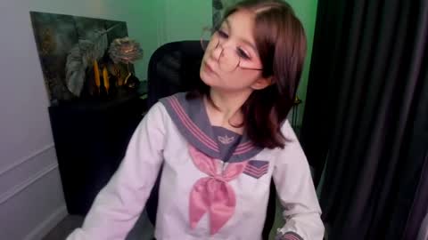 mellsawertyq online show from April 1, 8:39 pm