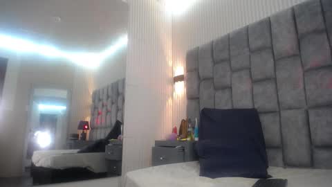 Debora online show from December 2, 9:21 pm