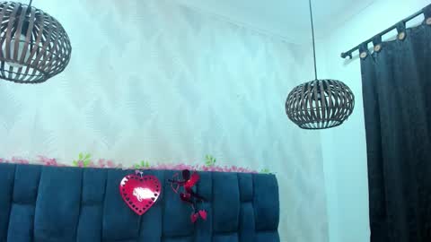 Snapshot of meloddy_megann chatting on February 15, 11:41 am Melody online show from February 15, 11:41 am