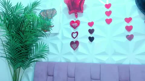 Snapshot of meloddy_megann chatting on May 10, 12:10 pm Melody online show from May 10, 12:10 pm