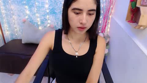 Snapshot of melodi_velasquez chatting on March 10, 3:44 am Melody online show from March 10, 3:44 am