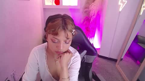 melody701583as online show from February 13, 2:57 pm