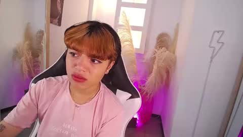 melody701583as online show from March 17, 1:36 pm