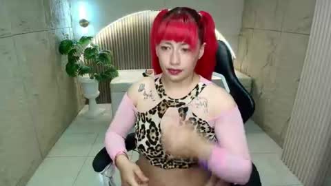 melody_clum online show from June 22, 1:30 pm