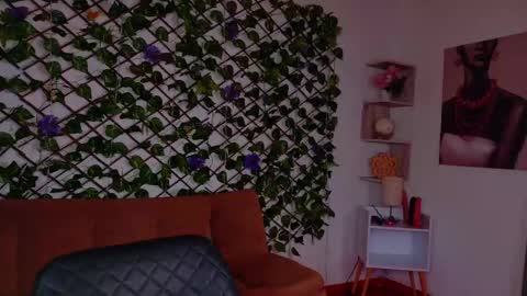 melody_cute10 online show from May 8, 1:49 pm