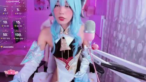 Elizabeth online show from July 3, 10:49 pm