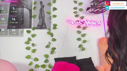 Snapshot of melody_evans_05 chatting on December 4, 12:14 pm melody_evans_05 online show from December 4, 12:14 pm