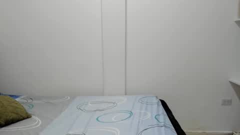 Snapshot of melody_rose10 chatting on December 20, 3:13 am Melody online show from December 20, 3:13 am