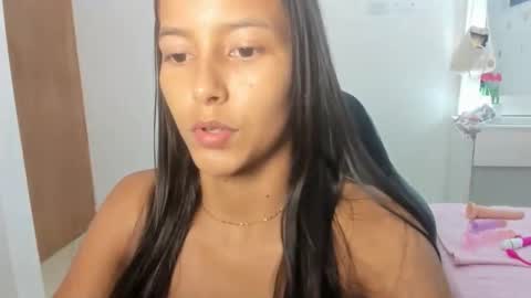 Snapshot of melody_rose10 chatting on March 18, 8:12 pm Melody online show from March 18, 8:12 pm