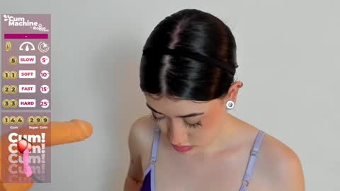Snapshot of melody_suarez chatting on December 1, 10:53 pm MELODY online show from December 1, 10:53 pm