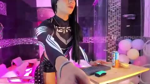 melody_trixie online show from June 28, 7:25 am