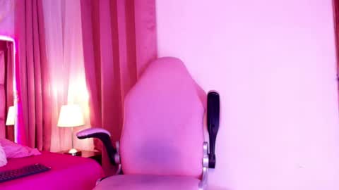 melody_trixie online show from June 30, 9:10 am