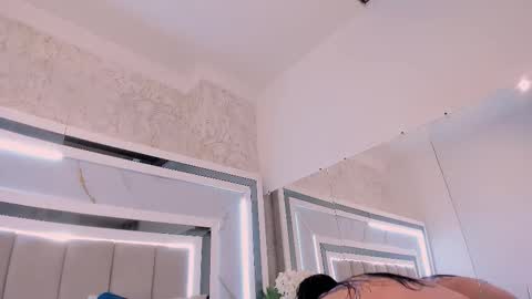 Snapshot of melodycharlotte chatting on December 3, 12:14 pm melodycharlotte online show from December 3, 12:14 pm