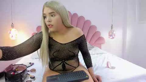 Melody online show from September 18, 1:13 pm