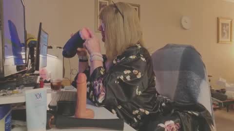 Melody online show from March 18, 6:11 pm