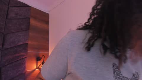  Memphis Williams  online show from January 7, 2:42 am