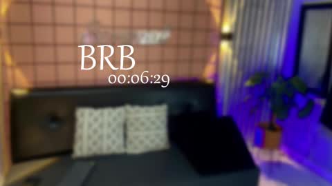 Snapshot of mensia_hernandez chatting on February 23, 1:10 pm Princess Mensia online show from February 23, 1:10 pm