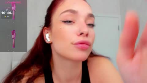 Snapshot of meow_moore chatting on March 10, 5:45 am Megan online show from March 10, 5:45 am