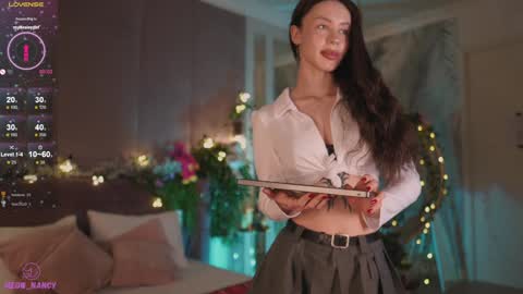 Snapshot of meow_nancy chatting on January 5, 5:20 am Heeyyooo Im Nans Subscribe to me I will be glad online show from January 5, 5:20 am