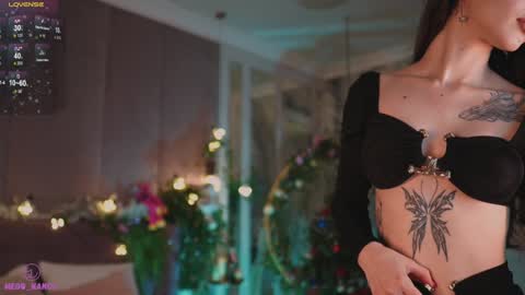 Snapshot of meow_nancy chatting on January 6, 5:08 am Heeyyooo Im Nans Subscribe to me I will be glad online show from January 6, 5:08 am