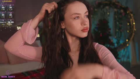 Snapshot of meow_nancy chatting on January 12, 5:24 am Heeyyooo Im Nans Subscribe to me I will be glad online show from January 12, 5:24 am