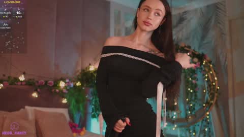 Snapshot of meow_nancy chatting on January 18, 5:10 am Heeyyooo Im Nans Subscribe to me I will be glad online show from January 18, 5:10 am