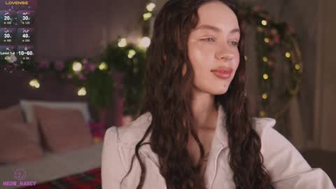 Snapshot of meow_nancy chatting on January 19, 5:15 am Heeyyooo Im Nans Subscribe to me I will be glad online show from January 19, 5:15 am